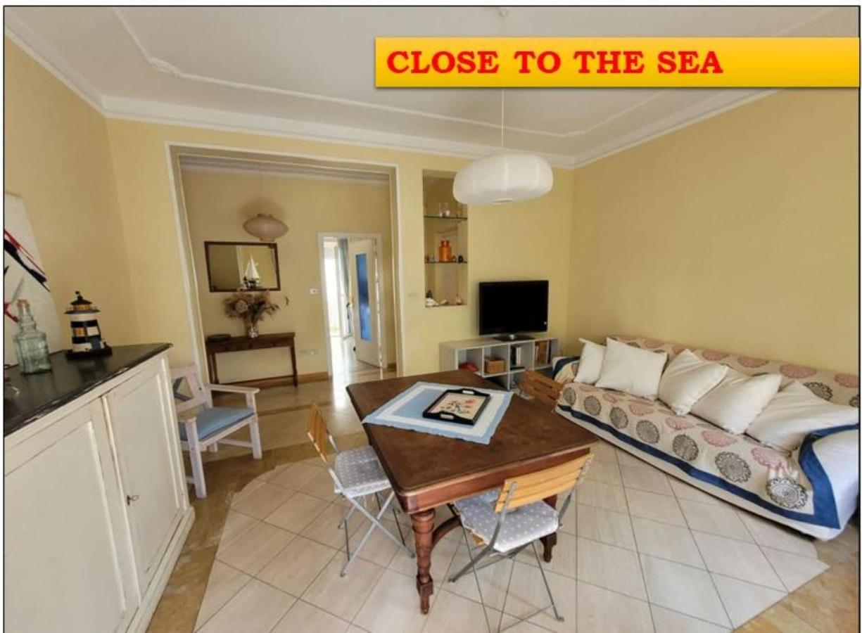 Appartamento Stella Marina A Due Passi Dal Mare E Dal Centro Marina Di Carrara Exteriör bild
